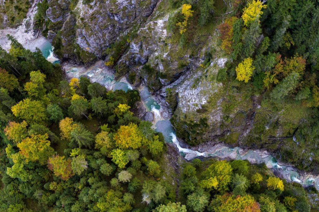 Finzklamm der ungezähmte Wasserlauf in Mitten wilder Natur der Alpenwelt Karwendel, © Alpenwelt Karwendel | Kriner & Weiermann